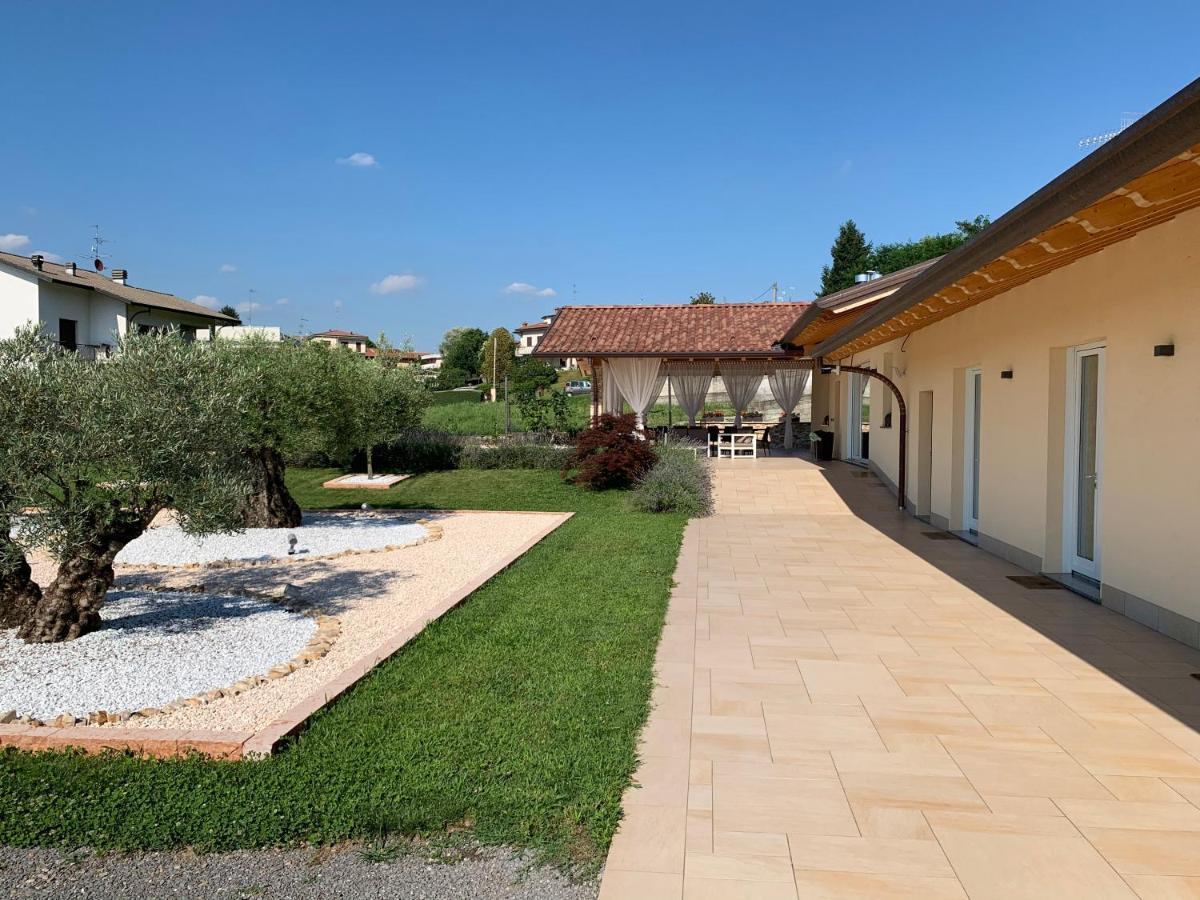 B&B Alciliegio Casnate Con Bernate Экстерьер фото