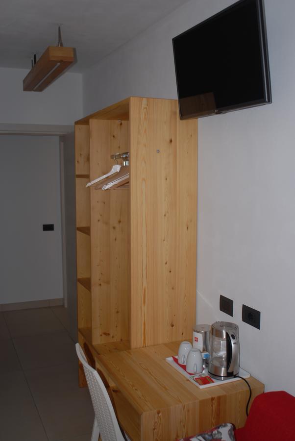 B&B Alciliegio Casnate Con Bernate Экстерьер фото